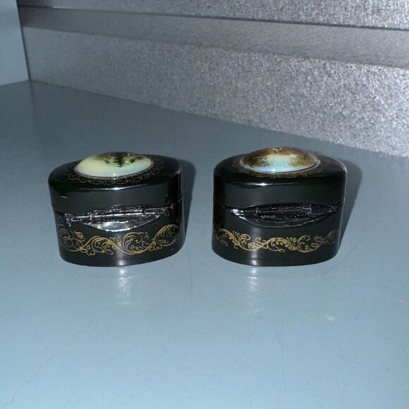 2 VTG Russian Lacquer Boxes - Hand Painted, Signed by Artist, Collectible - Picture 3 of 11